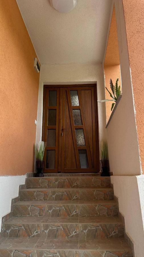 Casa M&M Apartment Vişeu de Sus Екстериор снимка